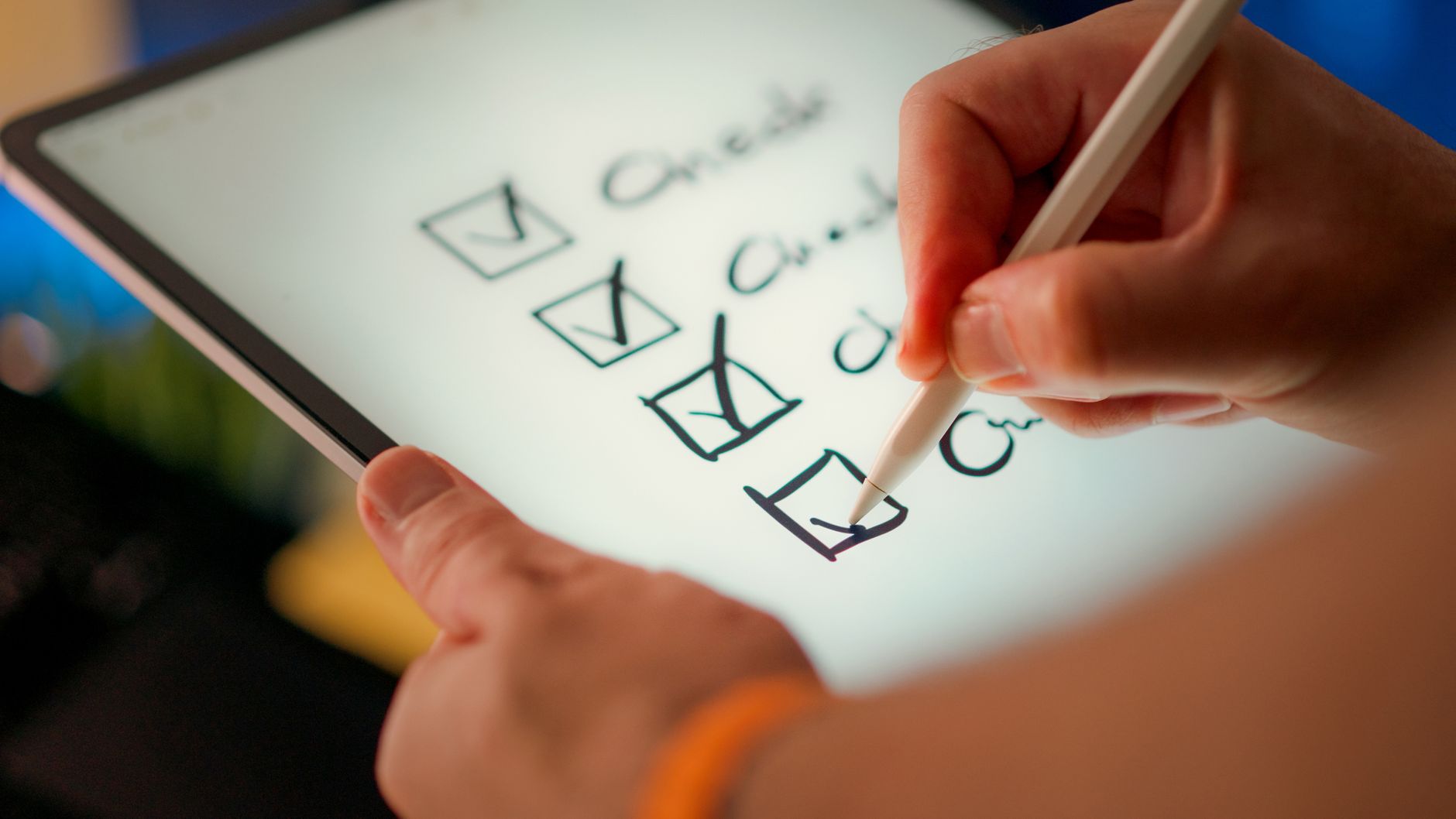Connected worker evidence improves when SOP steps match shift and product runs: validation checklist