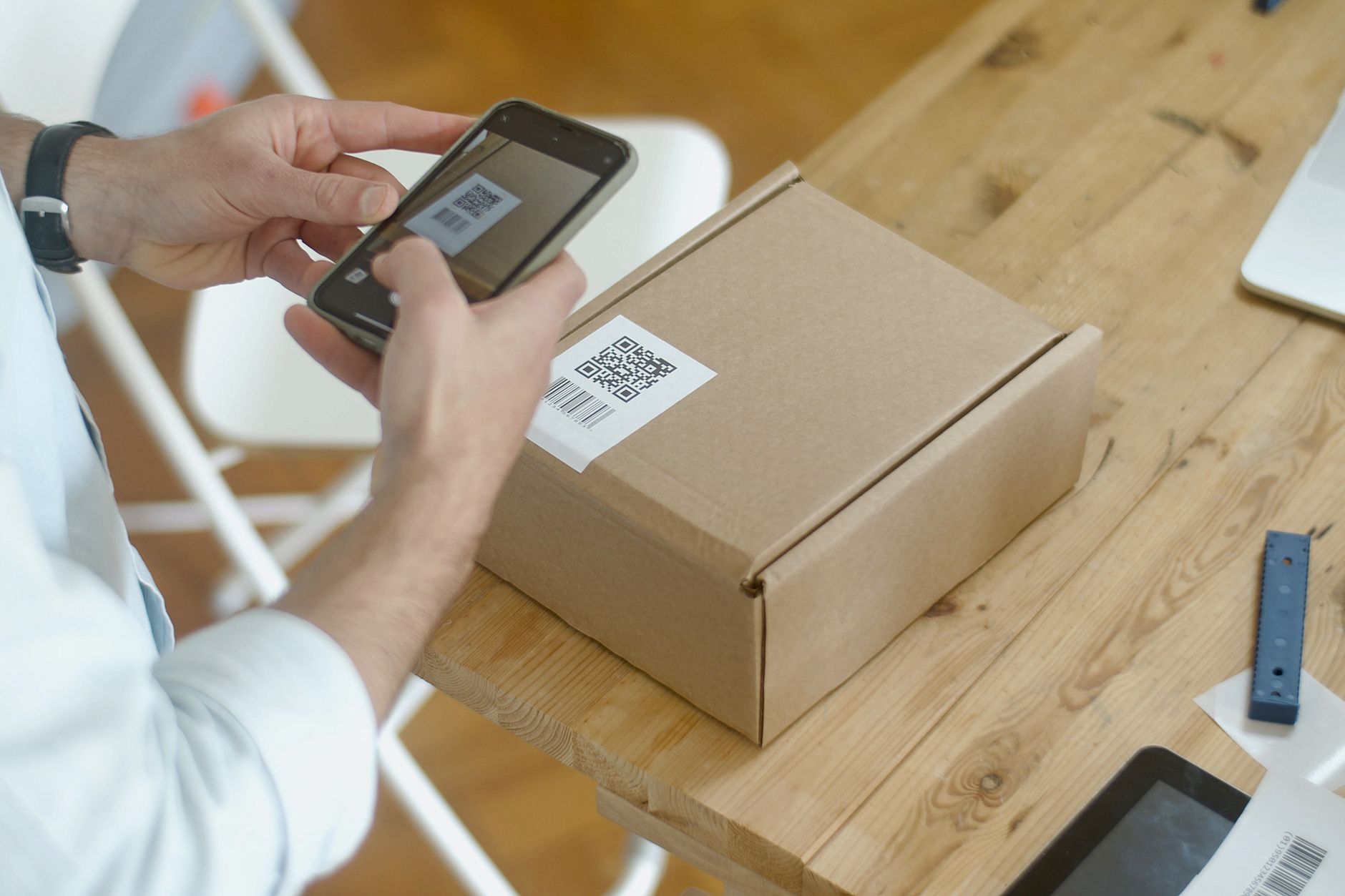Evidence flow comparison for connected worker inspection management