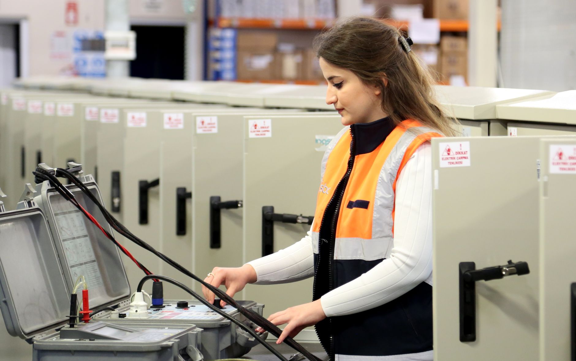 how does connected worker work